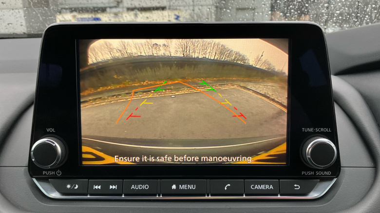 Nissan Qashqai 1.3 DiG-T MH Acenta Premium 5dr Petrol Hatchback